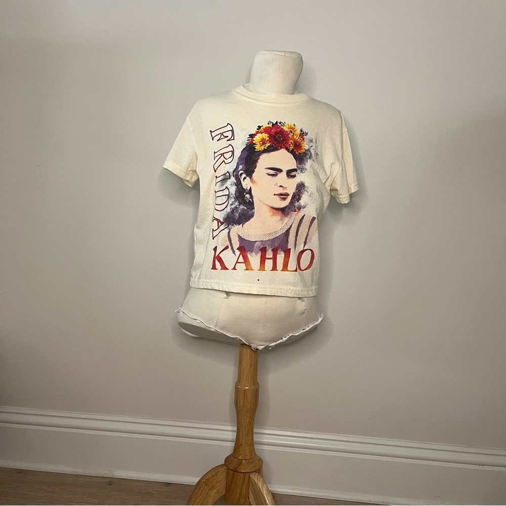 Frida Kahlo Graphic Cream T-Shirt